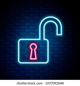 Línea de neón brillante Icono de candado abierto aislado en el fondo de la pared de ladrillo. Signo de bloqueo abierto. Concepto de ciberseguridad. Protección digital de datos. Seguridad. Concepto de esquema colorido. Vector