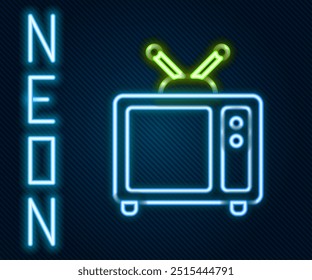 Linha de neon brilhante Ícone de TV retrô isolado no fundo preto. Sinal de televisão. Conceito de contorno colorido. Ilustração de vetor