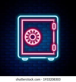 Línea de neón brillante Icono de seguridad aislado en el fondo de pared de ladrillo. La puerta protege una bóveda de banco con una cerradura combinada. Protección de datos fiable. Concepto de esquema colorido. Vector