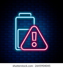 Linha de neon brilhante Smartphone ícone de carga da bateria isolado no fundo da parede de tijolo. Telefone com carga de bateria baixa. Conceito de contorno colorido. Vetor