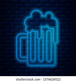 Glowing neon line Wooden beer mug icon isolated on brick wall background.  Vector Illustration