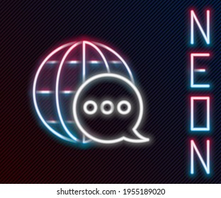 Línea de neón brillante Mapa mundial hecho del icono de la burbuja de habla aislado en el fondo negro. Plan de comunicación mundial sobre la Tierra. Concepto de esquema colorido. Ilustración vectorial