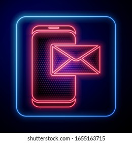 Brillante neon Mobile y sobre, nuevo mensaje, icono de correo aislado en fondo azul. Uso para boletines de correo electrónico, encabezados, entradas de blog.  Ilustración vectorial