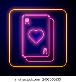 Icono de las cartas de juego de neón brillante aislado en el fondo negro. Juego de casino.  Vector