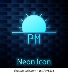 Icono de neón brillante de atardecer aislado en fondo de pared de ladrillo. Ilustración vectorial