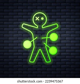 Leuchtendes Neon Voodoo-Puppensymbol einzeln auf Backsteinwand-Hintergrund. Frohes Halloween-Fest.  Vektorgrafik
