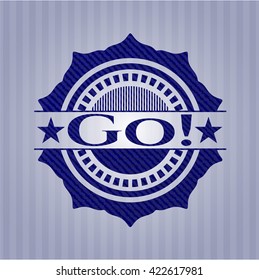 ¡Vamos! emblema con fondo jean