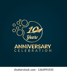 gold 10 years anniversary celebration simple logo