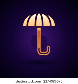 Clásico de oro elegante icono de paraguas abierto aislado en fondo negro. Símbolo de protección contra la lluvia.  Vector