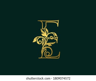 Icono del logotipo Gold E Luxury, diseño del logotipo de la carta clásica. Logotipo de las artes caligráficas plateadas de lujo.  