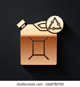 Gold Eco fuel canister icon isolated on black background. Eco bio and barrel. Green environment and recycle. Long shadow style. Vector Illustration