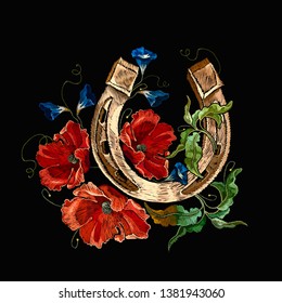 Herradura de oro. Espías rojas y flores violetas. Diseño de moda para ropa y pantalones.