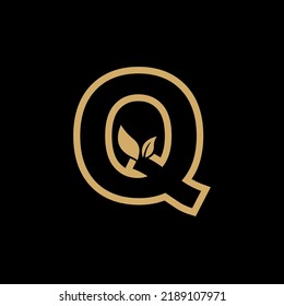 Gold Letter Q Logo Template Design With Elegant Style. Q Monogram, Q Typography. Initial Q Logo.