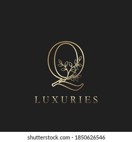 Gold luxury Floral Leaf  Initial Letter Q Logo Concept Outline Monogram Ornate Leaves Vector Design For Luxuries Identity