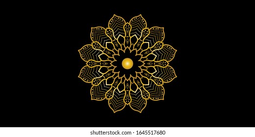 Mandala dorada sobre fondo negro. Patrón étnico vintage