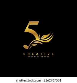 Diseño vectorial del logotipo Gold número 5 con decoración de hoja. monograma número 5, tipografía numérica. logo de plumas. 5 de lujo. aniversario 5