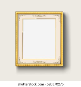 gold picture frame 