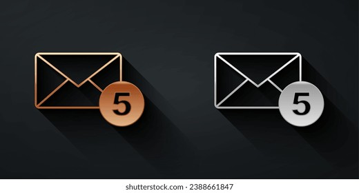 Icono de Sobre dorado y plata aislado sobre fondo negro. Concepto de mensaje recibido. Nuevo mensaje entrante por correo electrónico, sms. Servicio de envío de correo. Estilo de sombra larga. Vector