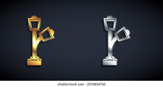 Icono de lámpara de piso dorado y plateado aislado en fondo negro. Estilo de sombra larga. Vector