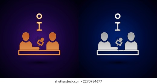 Entrevista de oro y plata con un icono de una persona famosa aislado en el fondo negro. Televisión o transmisión por Internet donde un periodista habla con una celebridad.  Vector