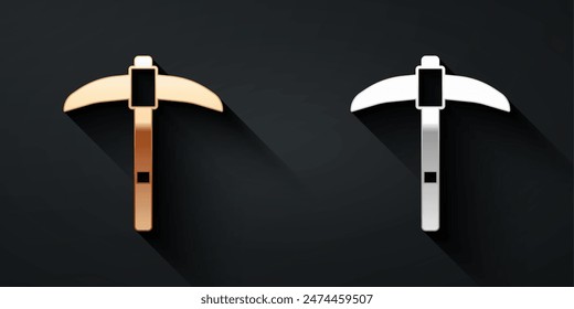 Icono Pickaxe dorado y plateado aislado sobre fondo negro. Estilo de sombra larga. Vector