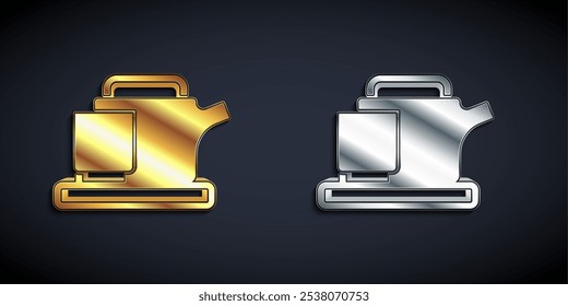 Icono tradicional de la ceremonia del té del oro y de la plata aislado en fondo negro. Tetera con taza. Estilo de sombra larga. Vector