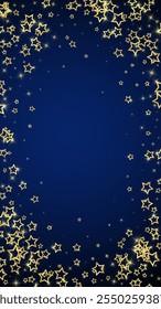 Confete de estrela cintilante dourado. Modelo caótico de sobreposição infantil sonhador. Ilustração vetorial de estrelas festivas sobre fundo azul escuro.