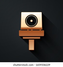 Gold Spray can nozzle cap icon isolated on black background. Long shadow style. Vector Illustration