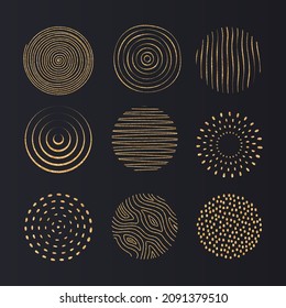 Goldene Textur von Hand gezeichnet. Künstlerische Sammlung von Design-Elementen: Punkte, Pinselstriche, Pinselstriche, gewellte Linie.