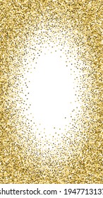 Los triángulos de oro brillan el lujoso confeti brillante. Partículas pequeñas de oro dispersas sobre fondo blanco. Plantilla de superposición festiva diversa. Valioso fondo vectorial.