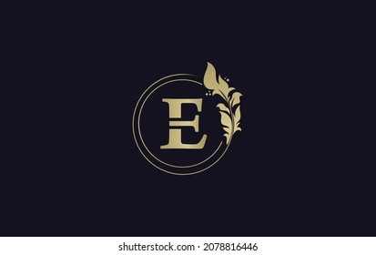 Goldene Kreisblätter und kreative Kunst, Symbol, Logo-Design mit E-Buchstaben für professionelle Marken und Unternehmen