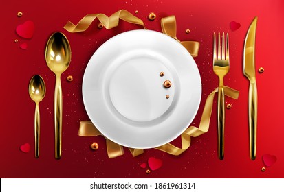 Cubertería de oro y vista superior de plato, cena navideña ambientando forja de oro, cuchara y cuchillo sobre mantel rojo con cintas, perlas y brillo, Navidad de cerámica utensil de vacaciones ilustración 3d realista de vectores