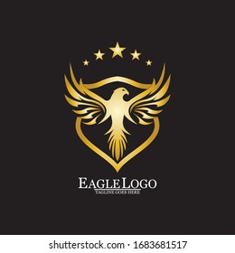 Goldener Adler mit Schild Logo-Design
