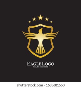 Goldener Adler mit Schild Logo-Design