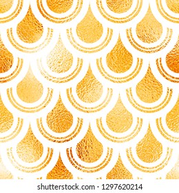 Golden foil seamless geometric background with round elements