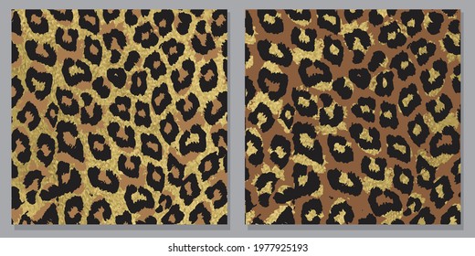 Golden leopard print pattern. Vector seamless background. Subtle animal skin texture of jaguar, leopard, cheetah, panther, puma. gold pattern with spots.