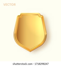Icono del vector del escudo metálico brillante dorado aislado en fondo blanco