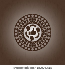 buen icono de comentarios de clientes dentro del emblema de madera. Retro. 