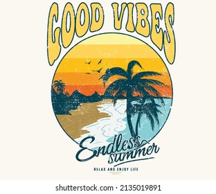 Diseño de camisetas vectoriales de buena onda. La playa está decorada con obras de arte de palmeras.	