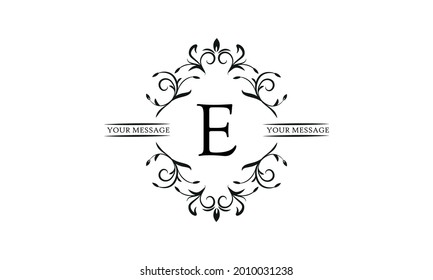 Graceful Blumenmonogramm für Postkarten, Einladungen, Menüs, Etiketten. Grafisches Design einer Seite, Geschäftszeichen, Boutique, Café, Hotel. Elegantes Logo mit dem Buchstaben E.