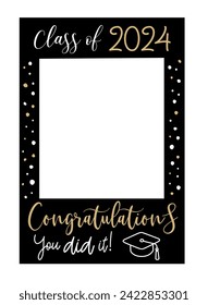 Marco de la cabina de fotos para graduados. Props con clase de 2024. Marco de selfie. Kit para la fiesta de graduación. Decoración de los equipamientos de fiesta. Marco de la cabina de fotos de la fiesta de graduación. Ilustración vectorial de oro y negro.