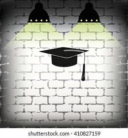 Graduation cap icon.