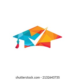 Sombrero de graduación y marca de verificación icono y diseño de logotipo. Plantilla de diseño del logotipo del vector educativo e institucional.	