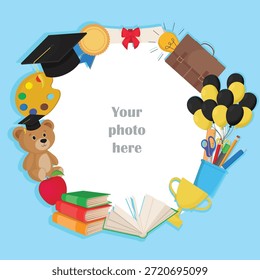 Foto de graduación Vector de marco circular con suministros de Elementos escolares globos sombrero académico diploma maletín libros educación vibrante