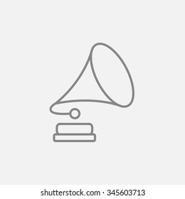 Gramophone Linie Symbol für Web-, Mobil- und Infografiken. Vektorgrafik, dunkelgraues Symbol einzeln auf hellgrauem Hintergrund.