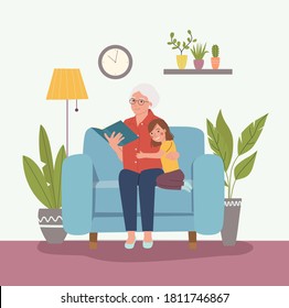 La abuela le está leyendo un libro a su nieta. La abuela y la nieta están sentadas en una silla. Ilustración de estilo de dibujos animados planos vectoriales