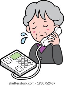 Abuela con cara triste mientras llama