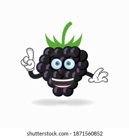 El personaje de la mascota de uva con expresión de sonrisa. ilustración vectorial