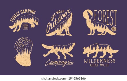 Logo y placa de lobo gris. Bosque, montaña y colina. Concepto de doble exposición. Una bestia depredadora. Animales silvestres. Esbozo viejo vintage grabado a mano para tatuajes, camisetas o tipografía.