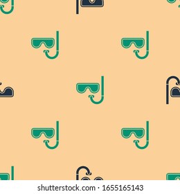 Green and black Diving mask and snorkel icon isolated seamless pattern on beige background. Extreme sport. Diving underwater equipment.  Vector Illustration